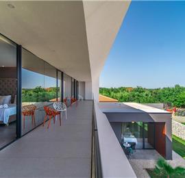 4 bedroom villa with pool near Pula, Istria, sleeps 8